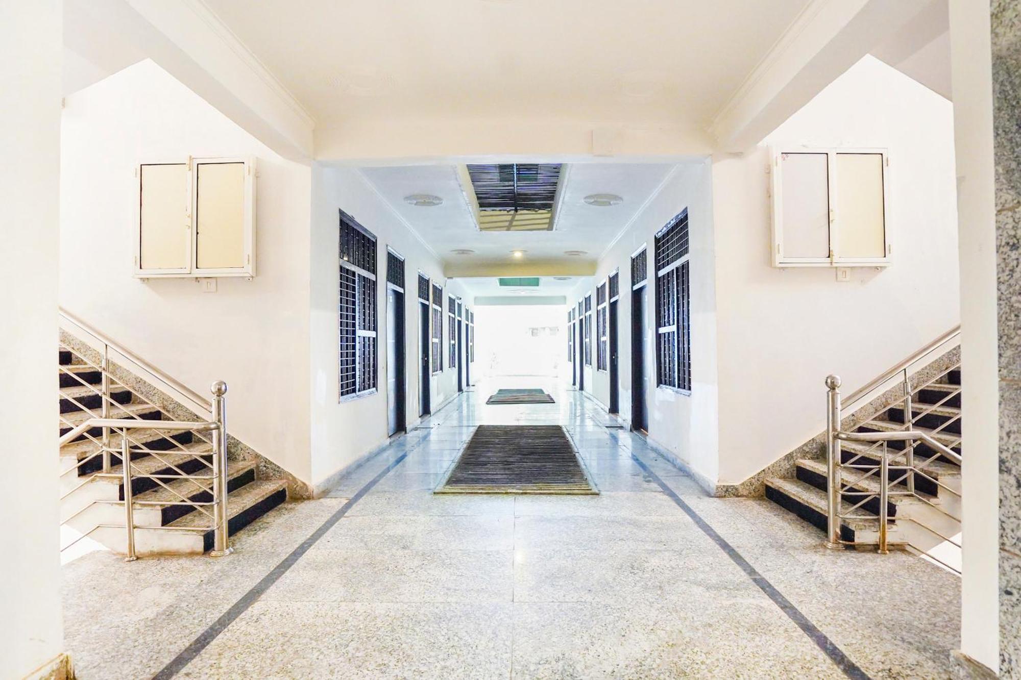 Hotel O Ratiram Palace By Wamson Kālkāji Devi Exterior foto